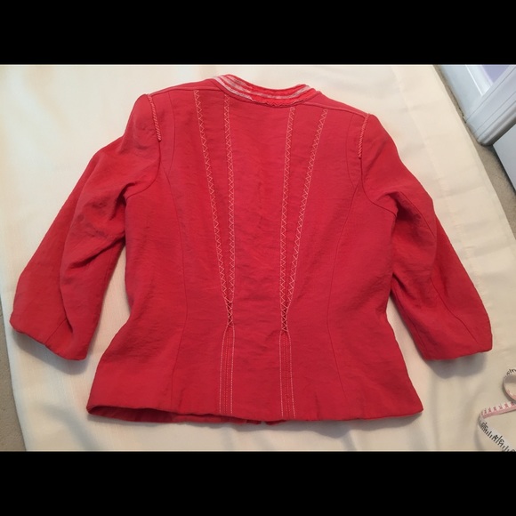 Ruffled Jacket w/Lining 3/4 Sleeves Great Details - Picture 12 of 16